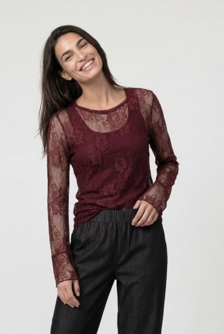 T-SHIRT SPITZE ALLOVER DARK BORDEAUX