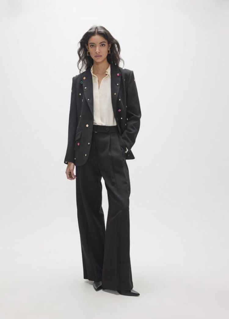 AMERICANA ENTALLADA TACHAS NEGRO