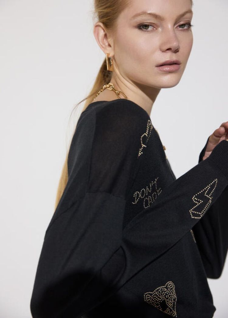 JERSEY CON CRISTALES NEGRO