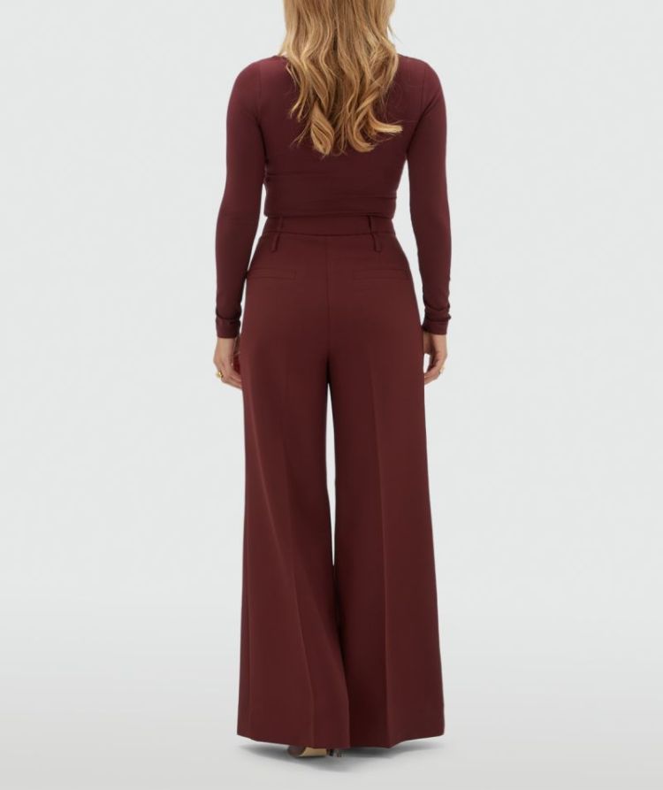 SKY BURGUNDY