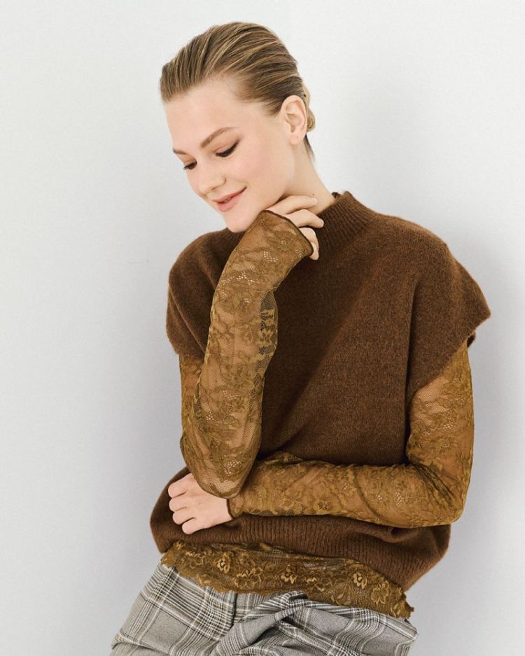 PULL LACE COFFEE