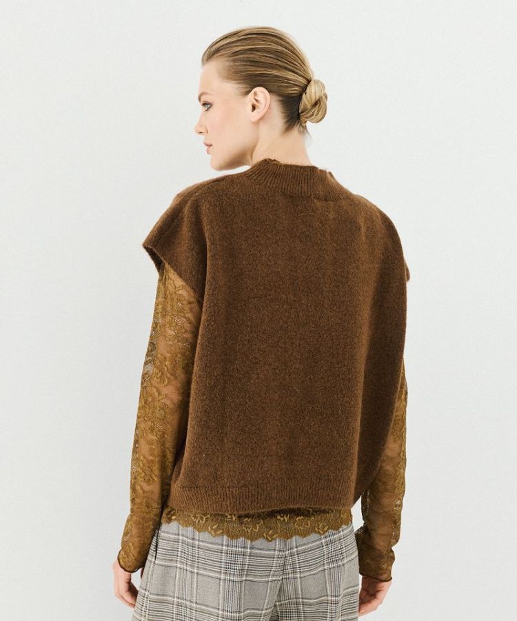 PULL LACE COFFEE