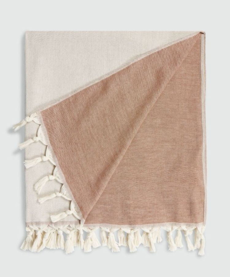 LEGENDARY CREME BEIGE